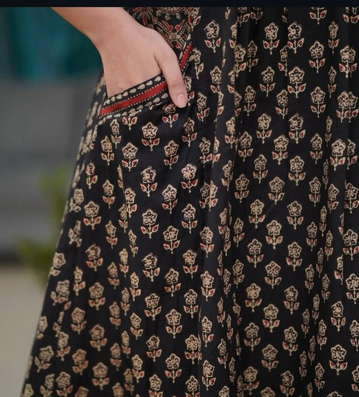 Block Printed Sequins Embroidered Kurta With Pants & Dupatta Set