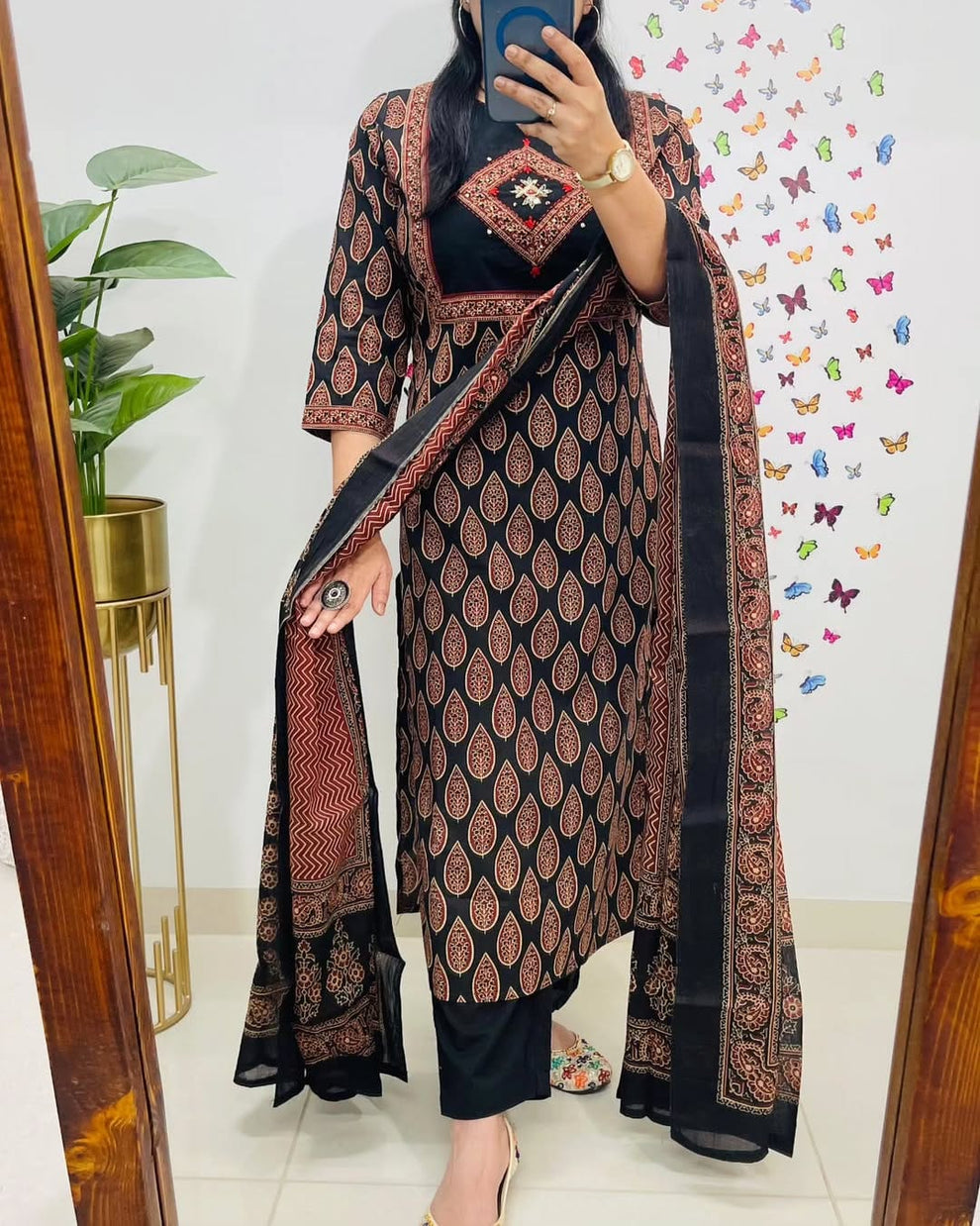 Bagru Kalamkari Printed Cotton Black Kurta And Pant With Dupatta Set
