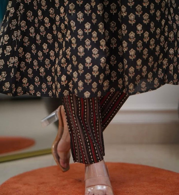 Block Printed Sequins Embroidered Kurta With Pants & Dupatta Set