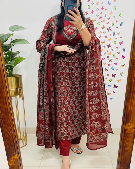 Bagru Kalamkari Printed Maroon Cotton Kurta And Pant With Dupatta Set